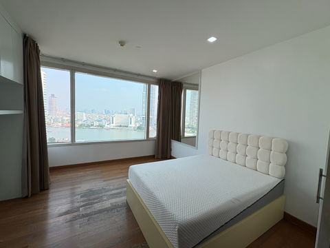 วิวแม่น้ำเจ้าพระยา  ระเบียงขนาดใหญ่ Watermark Chaophraya (วอร์เตอร์มาร์ค เจ้าพระยา)