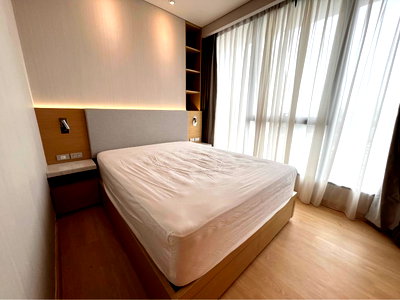 Condos for rent : DT-9651 For rent The Lumpini 24 Sukhumvit 24 near BTS Phrom Phong.