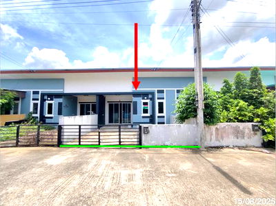 Townhouses for sale Rayong : TOWN HOUSE for sale  Makhamku Nikhom Pattana Rayong