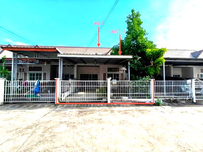 Townhouses for sale Chonburi : TOWN HOUSE for sale  Bung Si Racha Chonburi