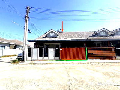 Townhouses for sale Hemaraj Eastern Seaboard Industrial Estate : TOWN HOUSE for sale  Ta Sit Pluak Daeng Rayong