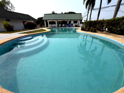 Houses for sale Chonburi : Luxury Pool Villa for Sale in East Pattaya