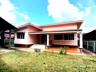 Houses for sale Lamphang : HOME for sale  Ban Sadat Muang Lampang Lamphang