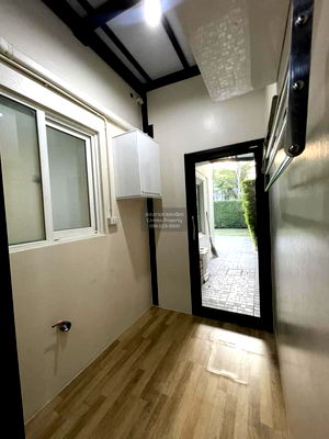 Townhouses for sale Ladkrabang Road Road : For Sale Townhouse/Townhome  , The Centro On Nut-Wongwaen , Lat Krabang , Lat Krabang , Bangkok , CX-103760 ✅ Live chat with us ADD LINE @connexproperty ✅