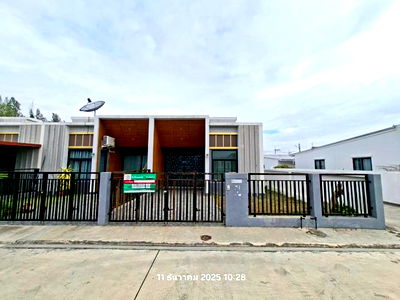Townhouses for sale Pluak Daeng Rayong : TOWN HOUSE for sale  Mapyangphon Pluak Daeng Rayong