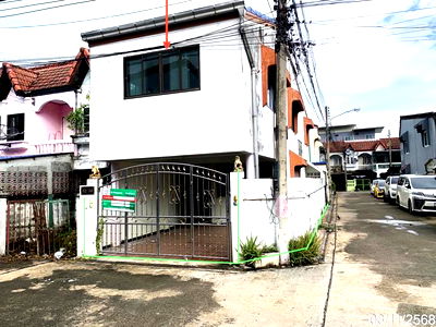 ทาวน์โฮม สระบุรี : ทาวน์เฮ้าส์ สำหรับขาย รัตติกรณ์ ปากเพรียว เมืองสระบุรี สระบุรี
