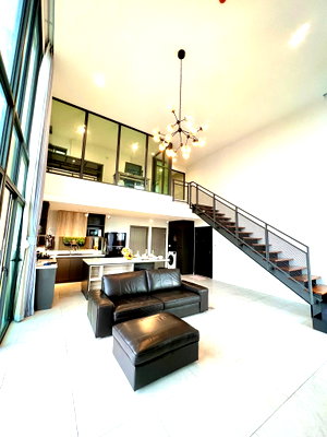 Condos for rent Makro South Pattaya : Duplex Condo for Rent at The Win Condo Khao Talo East Pattaya
