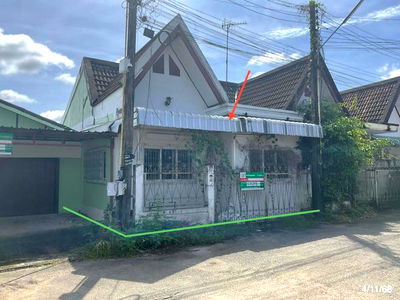 Townhouses for sale Chanthaburi : TOWN HOUSE for sale  Bang Kacha Muang Chanthaburi Chanthaburi