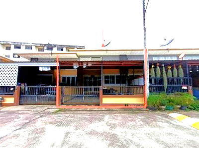 Townhouses for sale Hemaraj Eastern Seaboard Industrial Estate : TOWN HOUSE for sale  Ta Sit Pluak Daeng Rayong