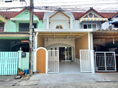 ทาวน์โฮม วิทยาลัยเทคนิคมีนบุรี : หมู่บ้านร่มทิพย์ ทาวน์เฮ้าส์ 2 ชั้น บ้านรีโนเวทใหม่ทั้งหลัง แถมเฟอร์นิเจอร์สวยงาม ทำเลดี ใกล้รถไฟฟ้าสายสีชมพู