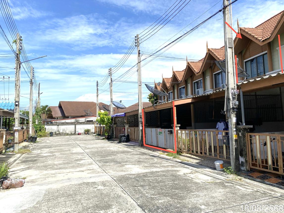 รูป ทาวน์เฮ้าส์ สำหรับขาย ลินดาเฮ้าส์ หนองกะขะ พานทอง ชลบุรี - รูปที่ 9/16