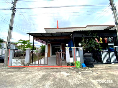 Townhouses for sale Si Racha Chonburi : TOWN HOUSE for sale  Khao Khan Song Si Racha Chonburi