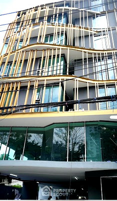 Condos for sale Middle Sukhumvit : 1-BR Condo at The Teak Sukhumvit 39 near BTS Phrom Phong (ID 2415265)