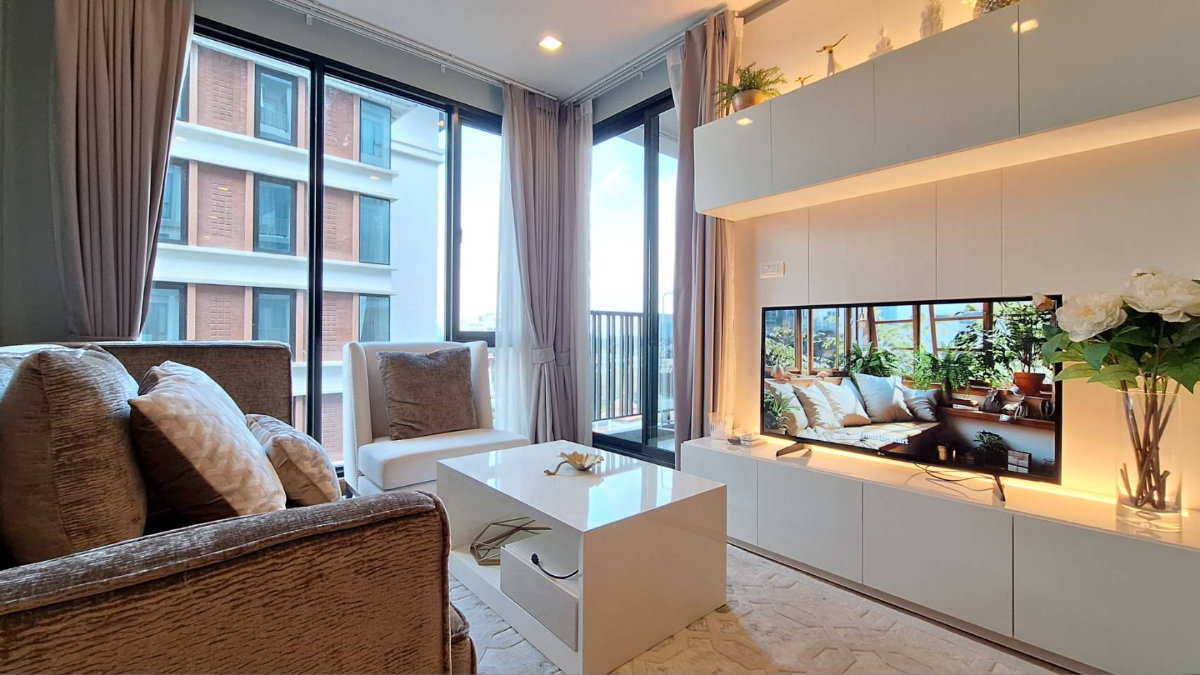 Condo for rent The Astra Chiang Mai-Chang Klan, Building A, Shangri-La Hotel view, 11 th floor,51 sq.m. price 25,000 baht/month