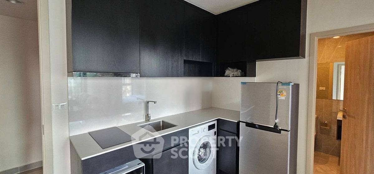 picture 2-BR Condo at Nue District R9 near MRT Phra Ram 9 (ID 2657202) - 4/18