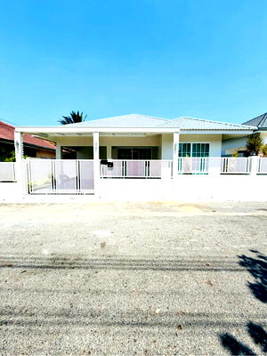 บ้านเดี่ยว หนองปรือ ชลบุรี : บ้านเดี่ยวพัทยา เฟอร์ครบ พร้อมสนามหญ้าส่วนตัว บรรยากาศเป็นส่วนตัว ใกล้แหล่งท่องเที่ยวและสิ่งอำนวยความสะดวก บ้านเดี่ยวบางละมุง