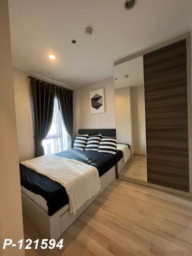 P-121594 Pool View 1 Bed Centric Ratchada-Huaykwang Near MRT 3.9M | Line Id @easythaihome | +66(0)85-592-2897