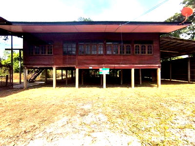 Houses for sale Phichit : HOME for sale  Bang Khlan Pho Thale Phichit