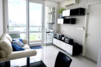 Condos for sale : 🔥Own the New CBD Now | High-Floor 1BR with Immediate Income Until 2026 [U1984603]