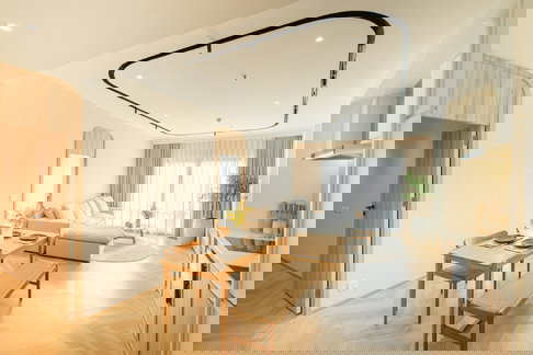 ราคาดีที่สุด! คอนโด 2 ห้องนอน Noble Reveal ใกล้ BTS เอกมัย 200 ม. รีโนเวทใหม่ สไตล์มินิมอลหรู ทำเลสุขุมวิท–ทองหล่อ [U1985457]