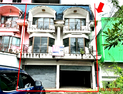 Shophouses for sale Chang International Circuit : SHOP HOUSE for sale  E-san Muang Buri Ram Buri Ram