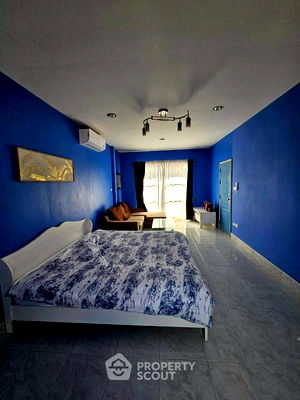 Houses for sale Chonburi : 3-BR Villa close to Pattaya (ID 2659100)