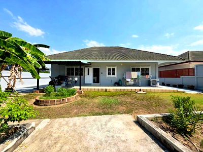 Houses for sale Chonburi : Single house for sale in Pattaya, Dusit Village, Huay Yai, Bang Lamung, Chonburi.