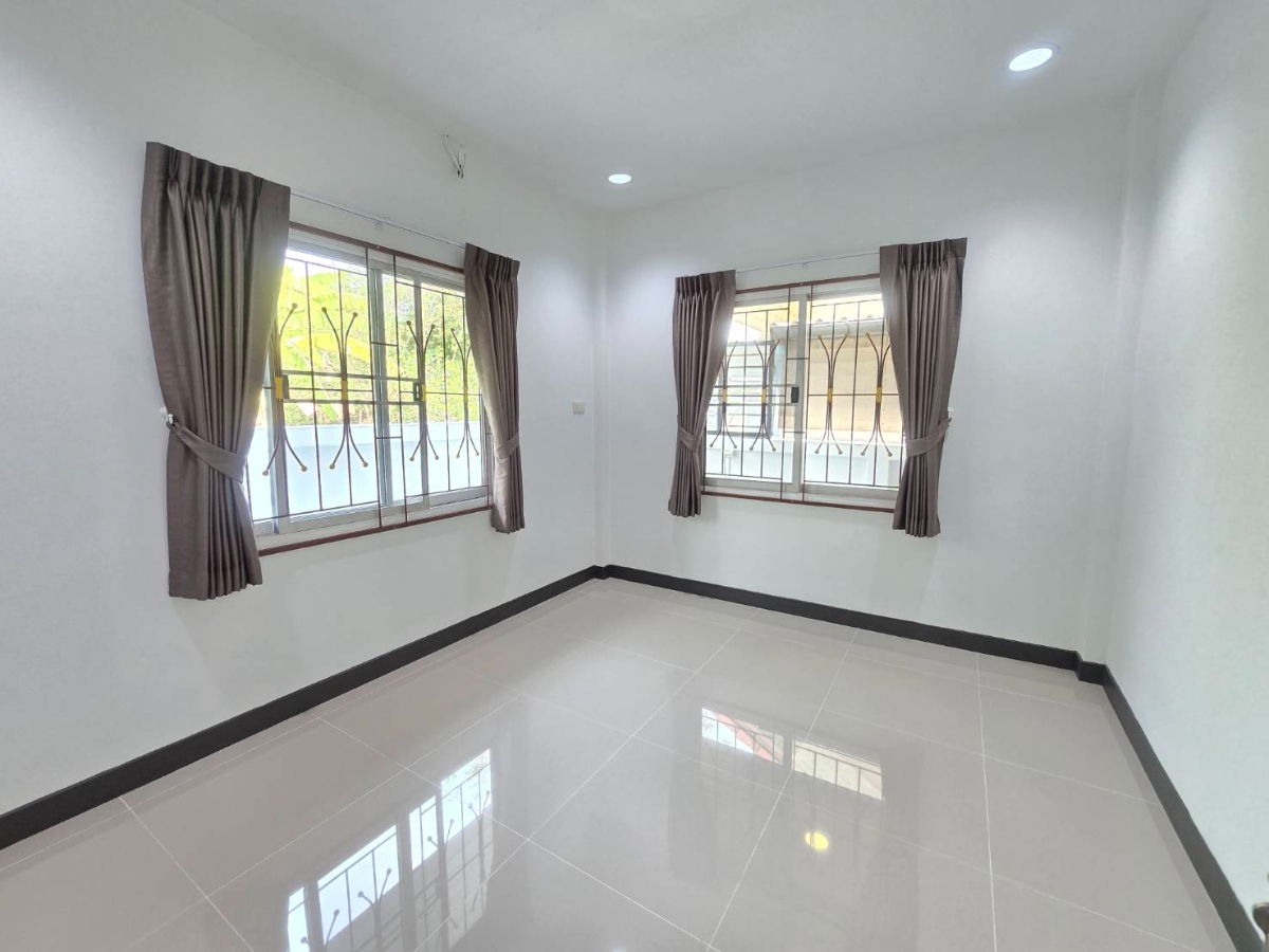 รูป บ้านเดี่ยว1ชั้น รีโนเวทใหม่ทั้งหลัง หมู่บ้าน เพ็ญสิริเพลส ถนนสุวินทวงศ์45 ลำต้อยติ่ง หนองจอก ตกแต่งสวยงาม พร้อมอยู่  - รูปที่ 15/27