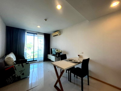 Condos for sale : Condo for Sale at Acqua Condo Jomtien Pattaya