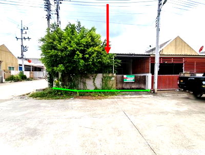 Townhouses for sale Hemaraj Eastern Seaboard Industrial Estates : TOWN HOUSE for sale  Pluak Daeng Pluak Daeng Rayong