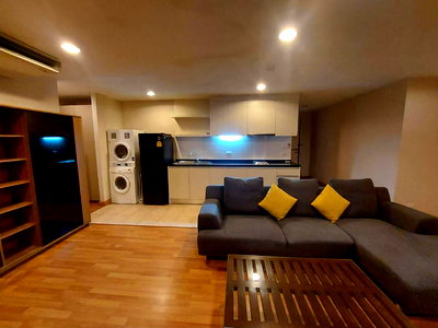 Condos for rent : The Aree              Condominium