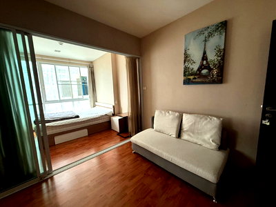 ขายคอนโด : ขายคอนโด วันพลัส มช.3 อยู่ติดประตูไผ่ล้อม สามารถเดินไปมช. ได้เลย โทร: 098-9690236 (แจน)