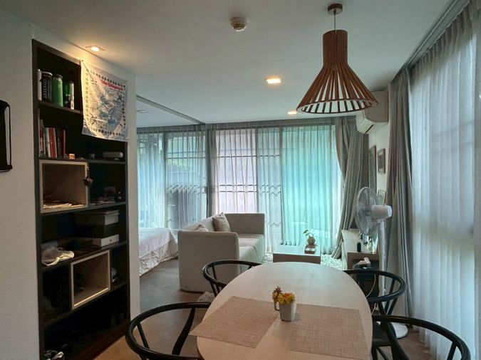 ขายคอนโด Liv @ Nimman ซอย 2 | ทำเลทองใจกลางนิมมาน ✨ ห้องชั้น 1 พื้นที่กว้างพิเศษ (CA427) T.0946511456