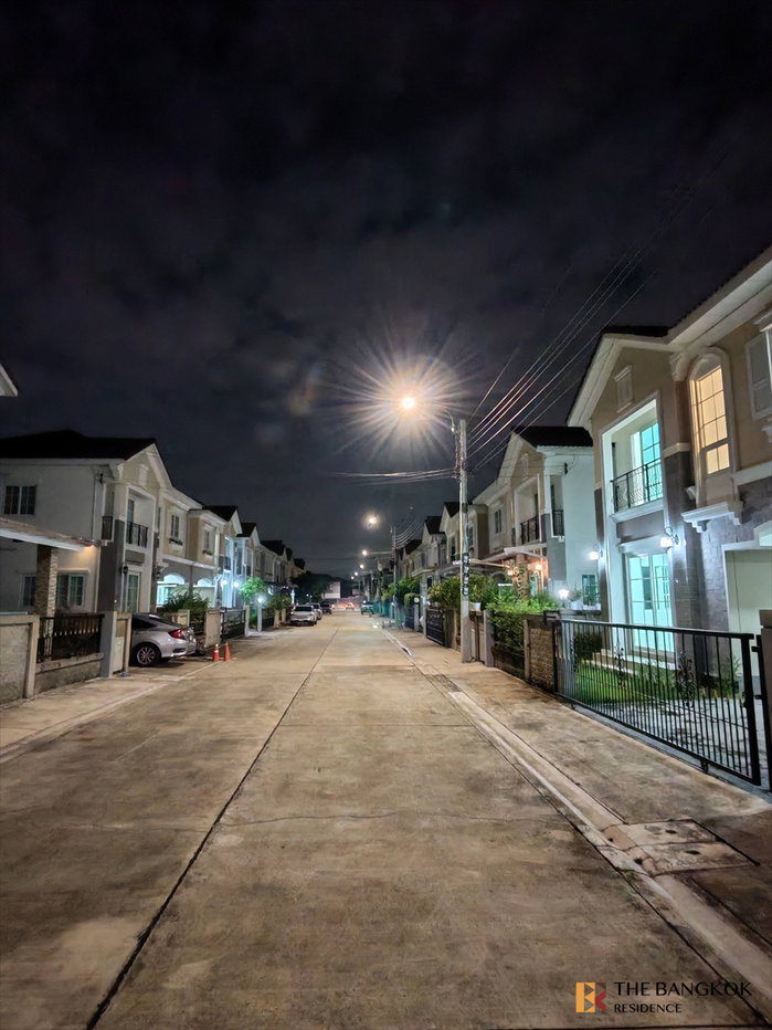 รูป 🏡 Beautiful Modern Home in Bangna Prime Location - Golden Neo Bangna-Suan Luang - รูปที่ 7/8