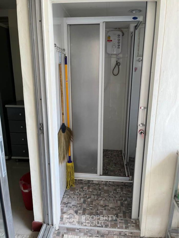 picture Studio Condo at Ratchathewi Tower Condominium near BTS Ratchathewi (ID 2659569) - 10/20