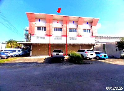 อาคารพาณิชย์ 25.2 ตร.วา สันทราย เชียงใหม่ 2.8M