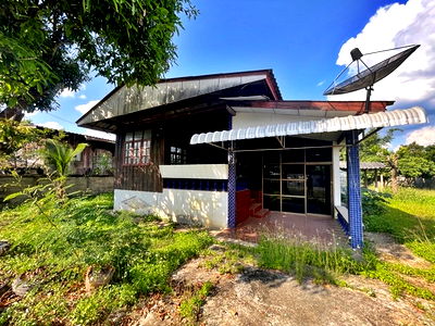 Houses for sale Dok Kham Tai Phayao : FOR SALE  HOUSE PROPERTY  700000 BAHT.
