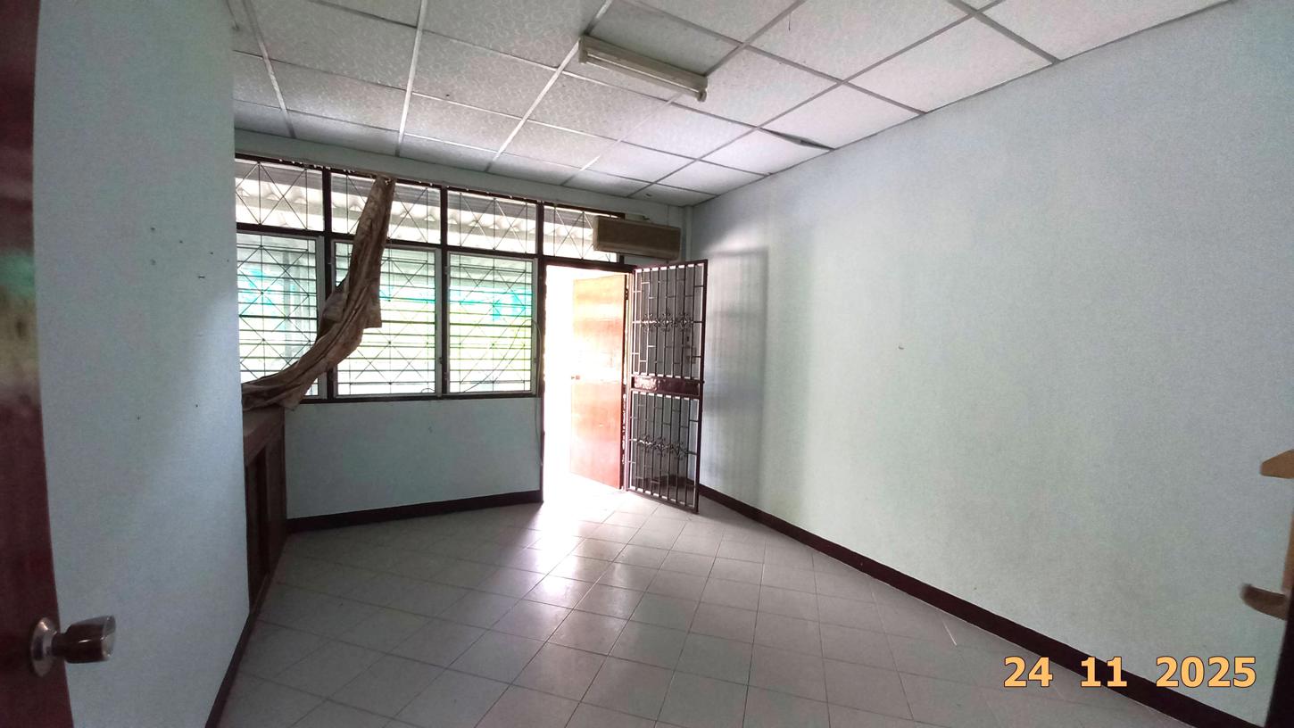 รูป ทาวน์เฮ้าส์ สำหรับขาย - สุรศักดิ์ ศรีราชา ชลบุรี - รูปที่ 23/28