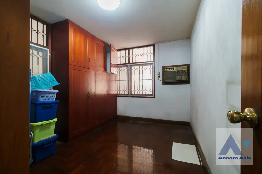 รูป 🔼🔽 AccomA 📩  Spacious house with vintage charm in Thonglor area (AA42974) - รูปที่ 13/20