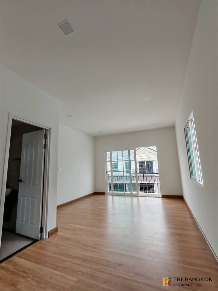รูป 🏡 Beautiful Modern Home in Bangna Prime Location - Golden Neo Bangna-Suan Luang - รูปที่ 3/8