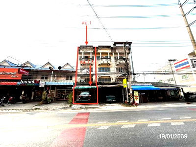 SHOP HOUSE 32 Sq.w. Si Racha Chonburi for 3.7M