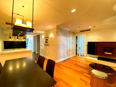 ขายคอนโด : S1009 คอนโดขาย Chatrium Riverside Condomimium (ชาเทรียม ริเวอร์ไซด์ คอนโดมิเนียม) 