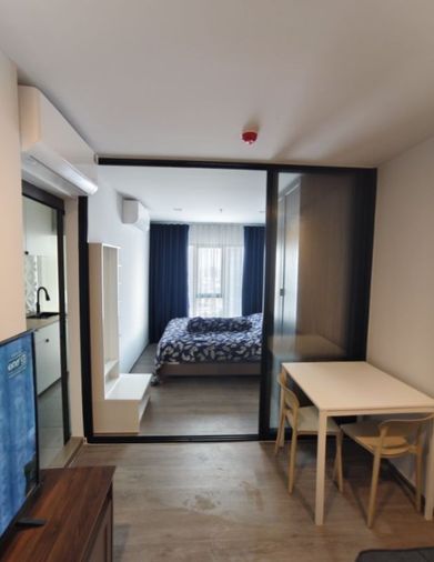 รีเจ้นท์ โฮม วุฒากาศ Regent Home Wutthakat ตึก B Fชั้น23 29 วิวสระ โล่งโปร่งสบาย  26.5 ตร.ม   ชั้นสูงวิวสวย ตกแต่งสไตล์มินิมอล