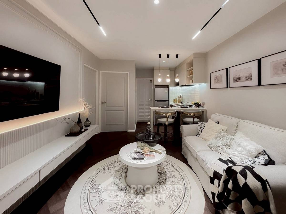 picture 2-BR Condo at Thaweephol Tower in Chang Phueak (ID 2242577) - 11/20