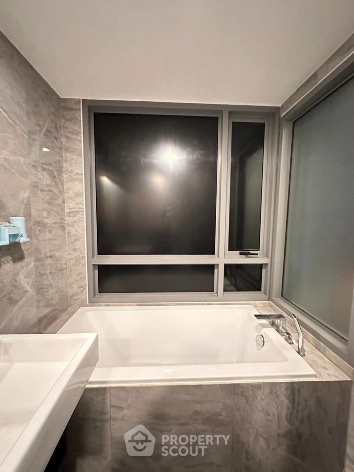 รูป คอนโด 2-ห้องนอน ที่ ควินทารา ภูม สุขุมวิท 39 ใกล้ BTS พร้อมพงษ์ (ID 2661343) - รูปที่ 13/20