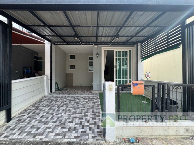 ขายทาวน์โฮม 3 ห้องนอน 150 ตร.ม. 17.2 ตร.ว. โกลเด้น ทาวน์ ๓ ลาดพร้าว - เกษตรนวมินทร์