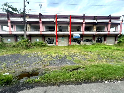 Shophouses for sale Lam Plai Mat Buri Ram : SHOP HOUSE for sale  Nong Kathing Lam Plai Mat Buri Ram