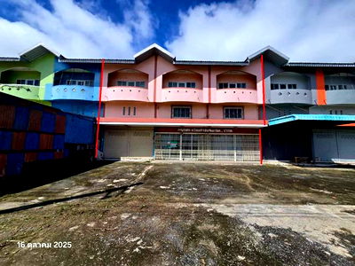 Shophouses for sale Nakhon Sawan : SHOP HOUSE for sale  Maha Pho Kao Lieo Nakhon Sawan