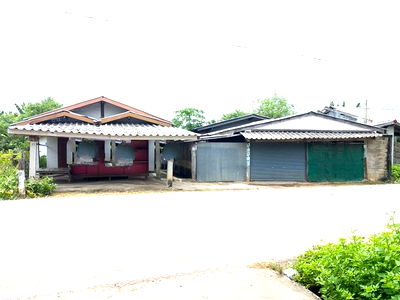 Houses for sale Pong Phayao : FOR SALE  HOUSE PROPERTY  800000 BAHT.
