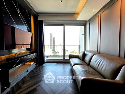 Condos for rent : 100 Sqm 2-BR Condo At The River Condominium Near BTS Saphan Taksin (400m) (ID 2661960)